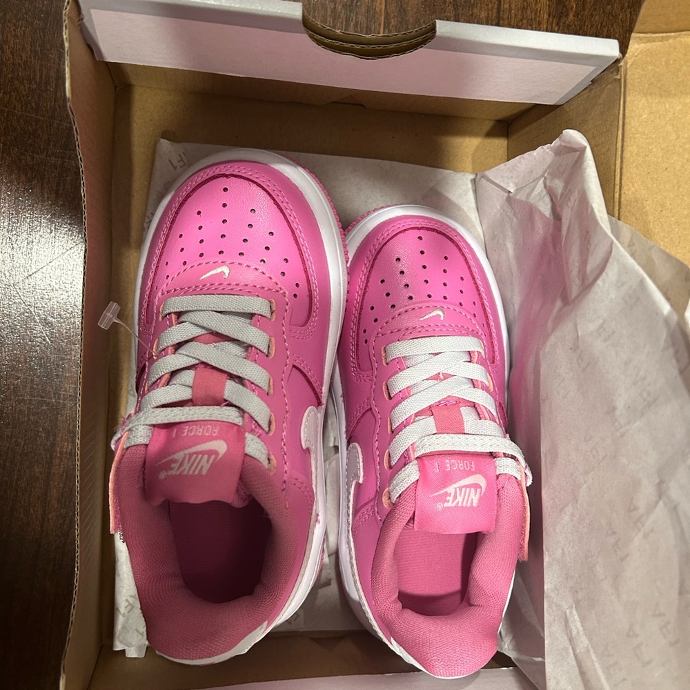 NWT LITTLE KIDS' NIKE FORCE 1 LOW EASYON STRETCH LACE CASUAL SHOES size 9